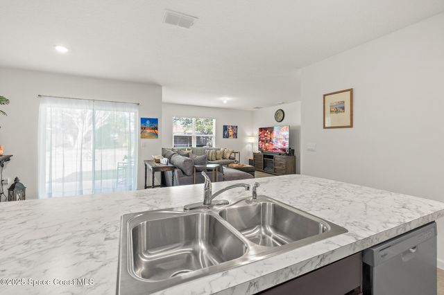 467 Americana Boulevard NW, Palm Bay, FL 32907