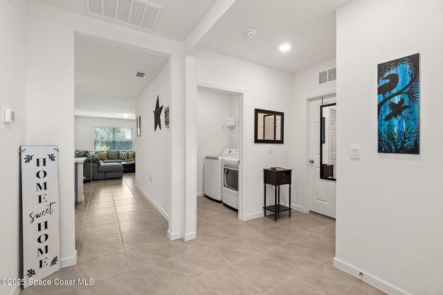 467 Americana Boulevard NW, Palm Bay, FL 32907