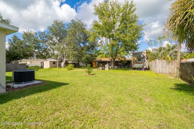 467 Americana Boulevard NW, Palm Bay, FL 32907