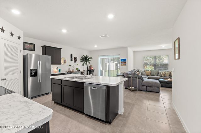 467 Americana Boulevard NW, Palm Bay, FL 32907