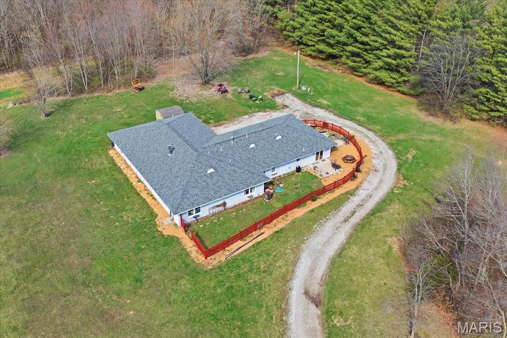 4157 Wetzler Road, Fults, IL 62244