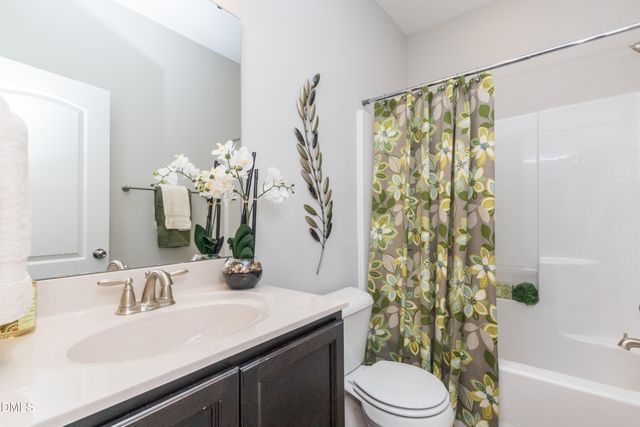 175 Starlet Rdg Way, Clayton, NC 27520
