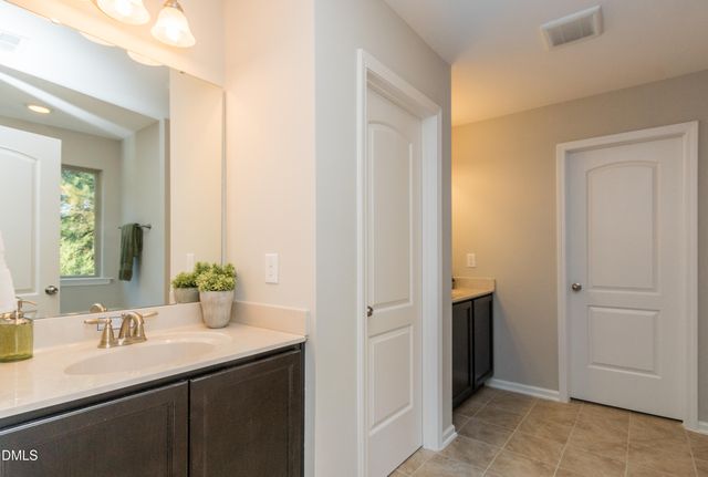 175 Starlet Rdg Way, Clayton, NC 27520