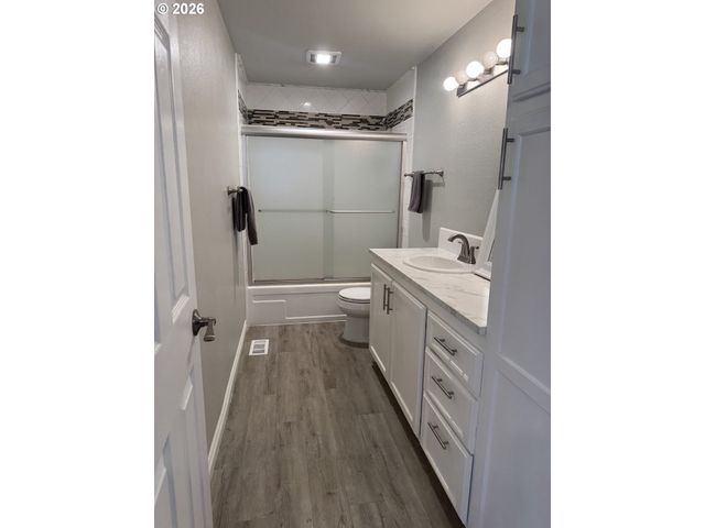 1845 SALLAL Rd, Woodburn, OR 97071