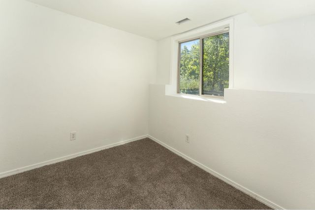 5724 N Nevada St, Spokane, WA 99208