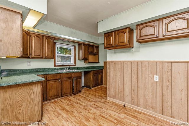8733 Hupp Avenue, Warren, MI 48089