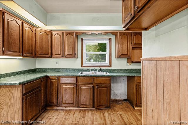 8733 Hupp Avenue, Warren, MI 48089