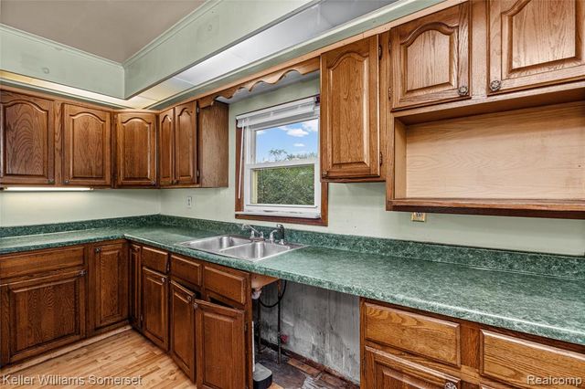 8733 Hupp Avenue, Warren, MI 48089
