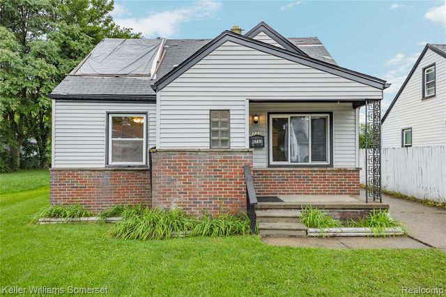 8733 Hupp Avenue, Warren, MI 48089