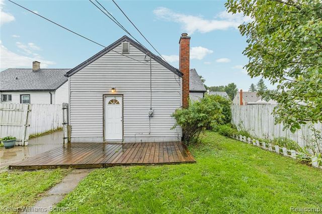 8733 Hupp Avenue, Warren, MI 48089