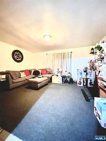 2 Van Valkenburgh Avenue, Bergenfield, NJ 07621