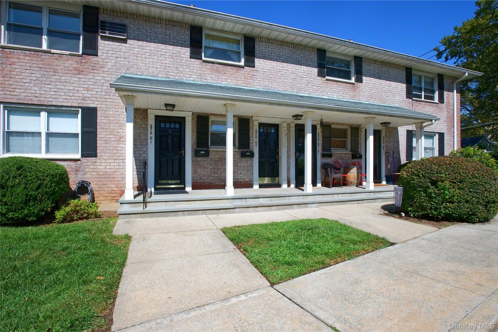27003 82nd Avenue 2b, New Hyde Park, NY 11530