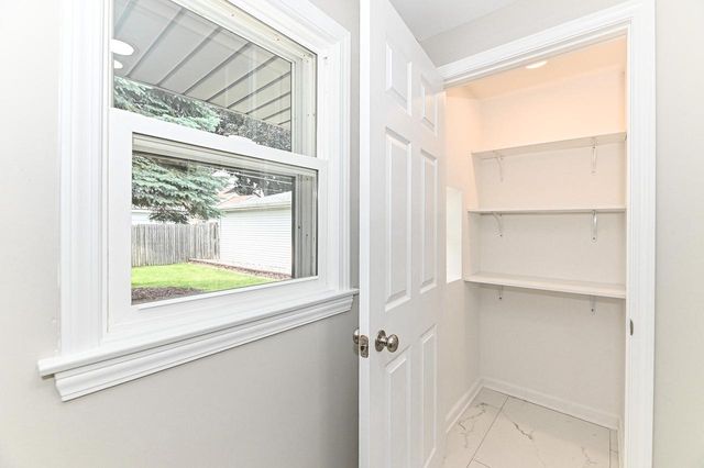 7916 22nd AVENUE, Kenosha, WI 53143