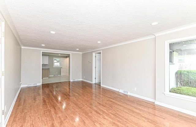 7916 22nd AVENUE, Kenosha, WI 53143