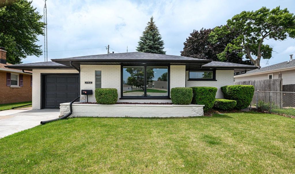 7916 22nd AVENUE, Kenosha, WI 53143