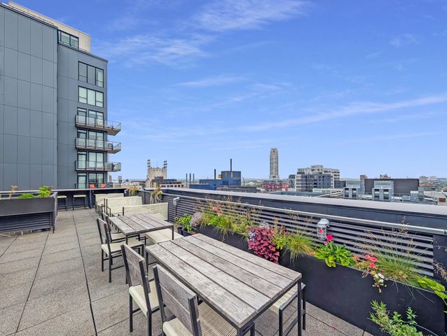 250 Park Avenue 614, Minneapolis, MN 55415