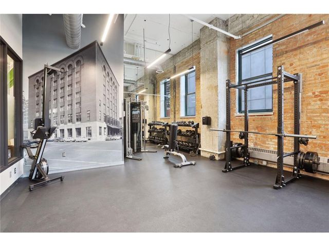 250 Park Avenue 614, Minneapolis, MN 55415