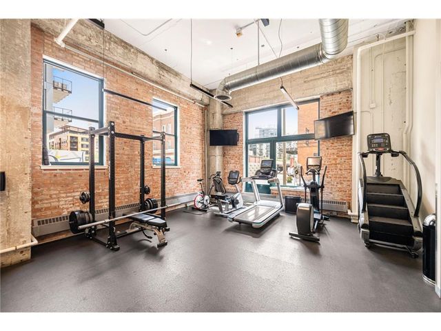 250 Park Avenue 614, Minneapolis, MN 55415
