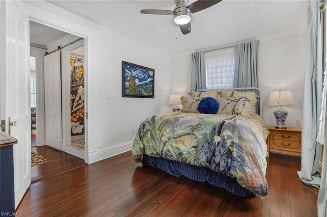 2582 1st ST, Fort Myers, FL 33901