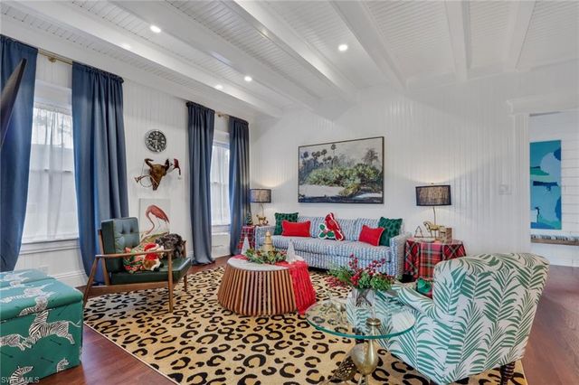 2582 1st ST, Fort Myers, FL 33901