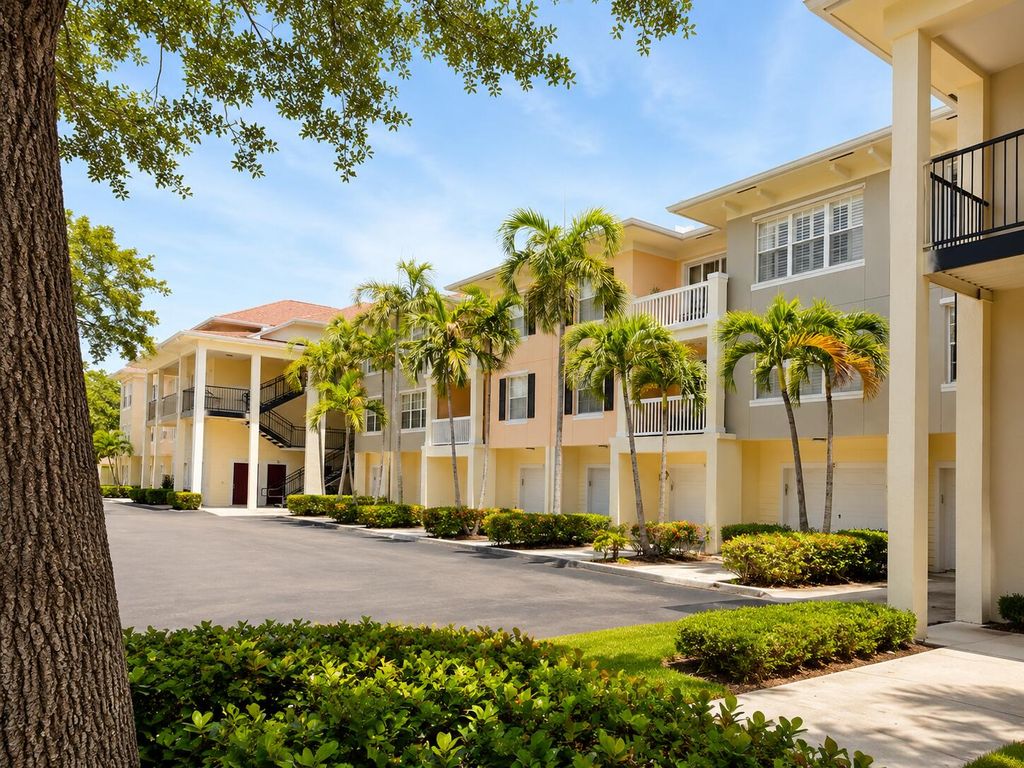 224 Murcia Drive 211, Jupiter, FL 33458