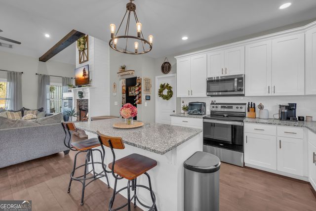 223 Maple Drive, Commerce, GA 30529