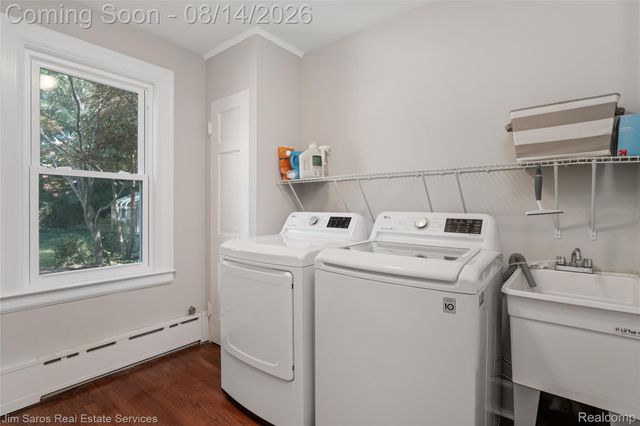 16845 Maumee Avenue, Grosse Pointe, MI 48230