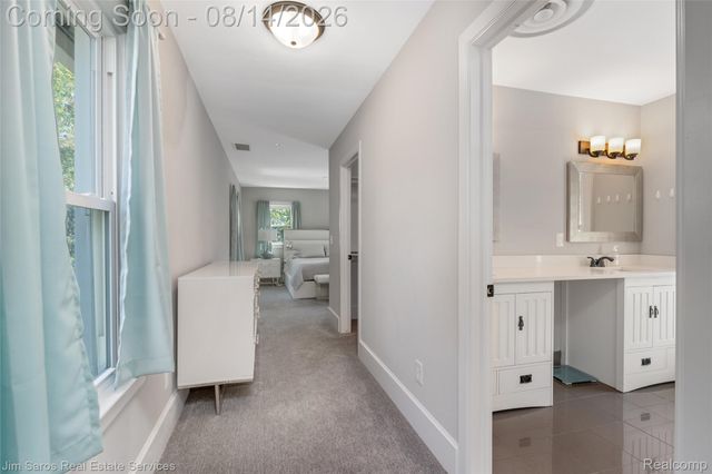 16845 Maumee Avenue, Grosse Pointe, MI 48230