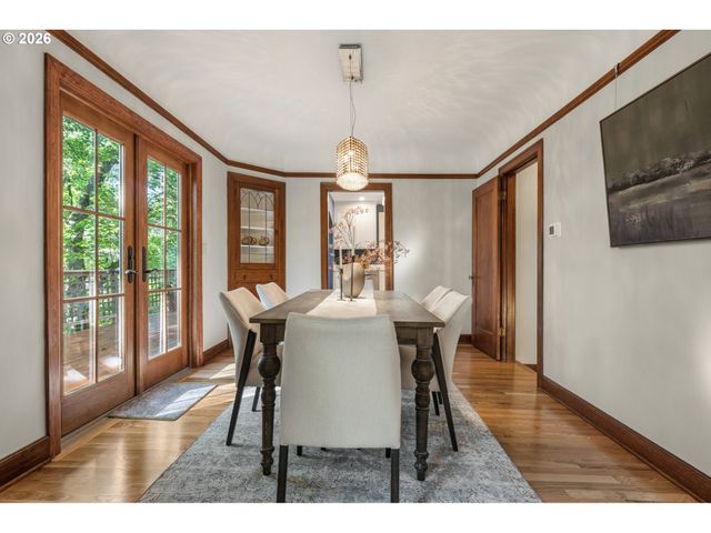 3148 Sw FAIRVIEW Blvd, Portland, OR 97205