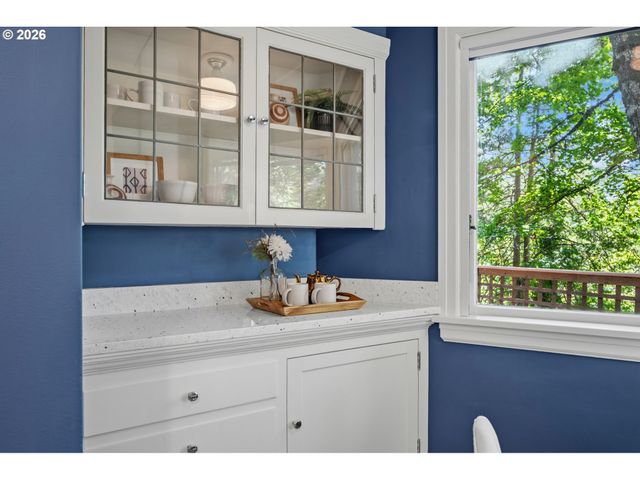 3148 Sw FAIRVIEW Blvd, Portland, OR 97205