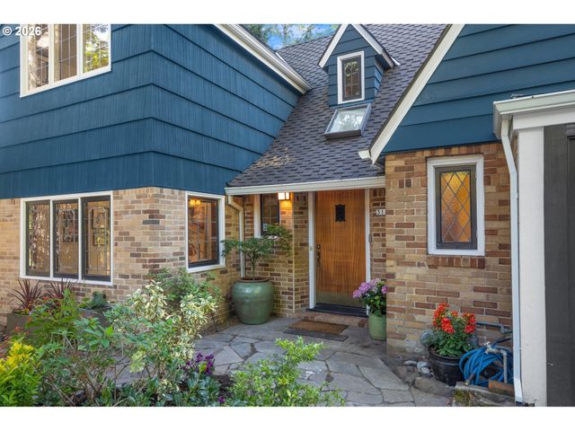 3148 Sw FAIRVIEW Blvd, Portland, OR 97205