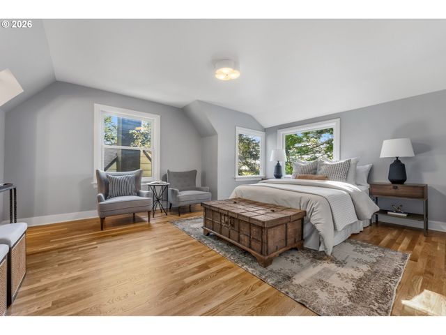 3148 Sw FAIRVIEW Blvd, Portland, OR 97205