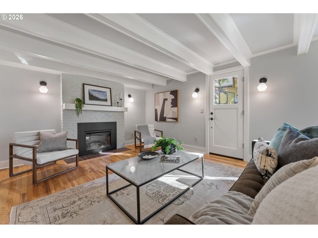 3148 Sw FAIRVIEW Blvd, Portland, OR 97205