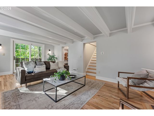 3148 Sw FAIRVIEW Blvd, Portland, OR 97205