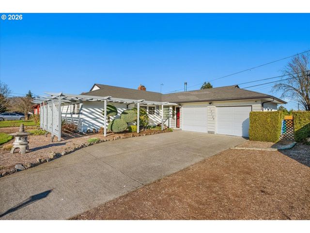 13705 Ne SACRAMENTO St, Portland, OR 97230