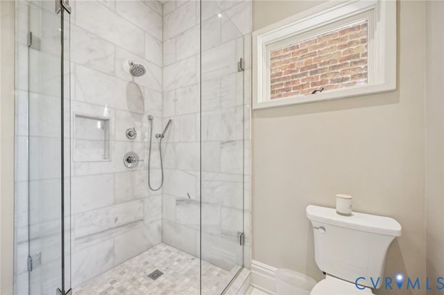 2005 Stuart Ave, Richmond, VA 23220