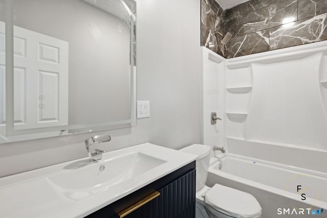 10 Church Street, Sprague, CT 06330