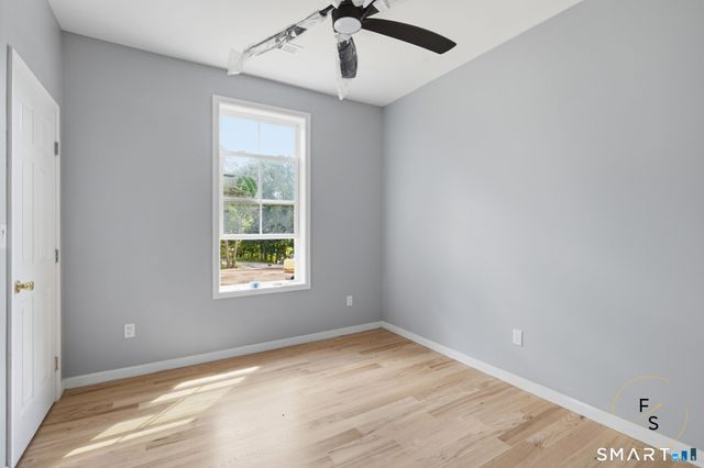 10 Church Street, Sprague, CT 06330