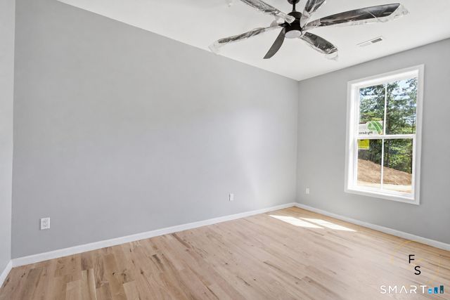 10 Church Street, Sprague, CT 06330