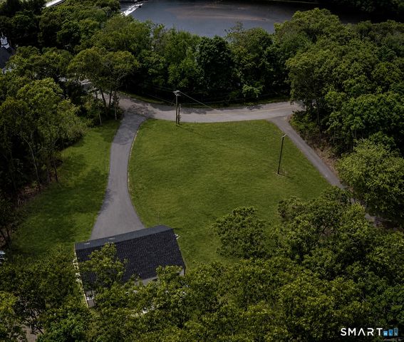 10 Church Street, Sprague, CT 06330