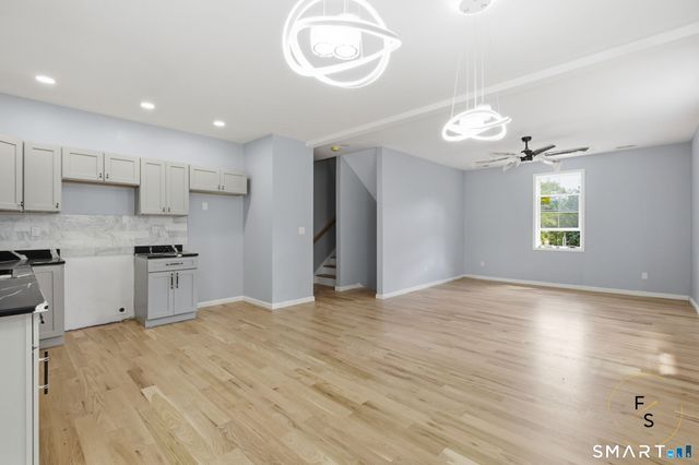 10 Church Street, Sprague, CT 06330