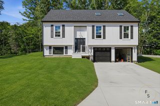 10 Church Street, Sprague, CT 06330