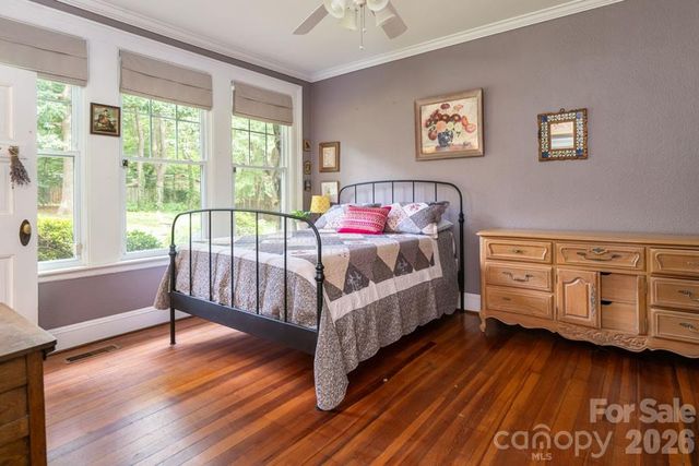 25 Mineral Springs Road, Asheville, NC 28805