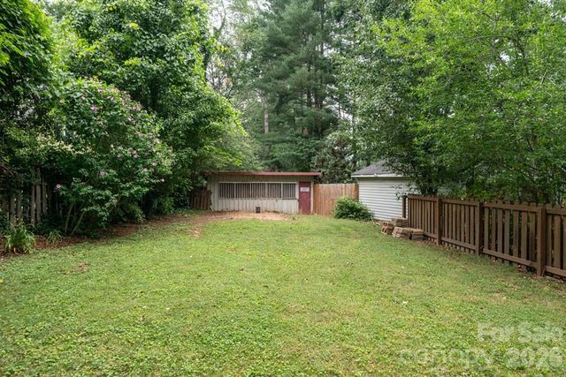 25 Mineral Springs Road, Asheville, NC 28805