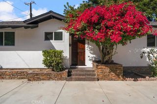 8581 Owensmouth, Canoga Park, CA 91304