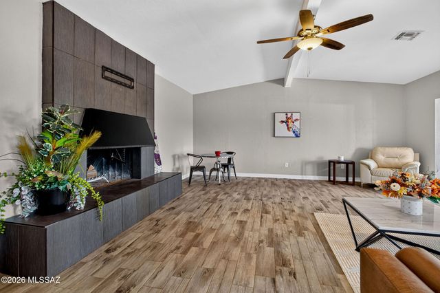 6921 N Camino Verde, Tucson, AZ 85743