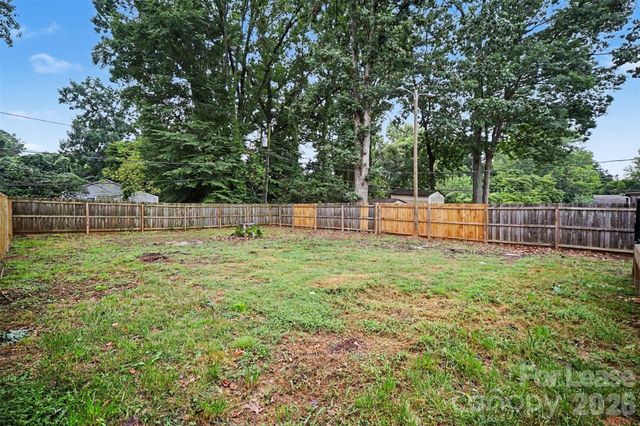 841 Mcarthur Avenue, Charlotte, NC 28206