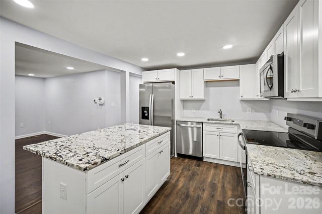 841 Mcarthur Avenue, Charlotte, NC 28206