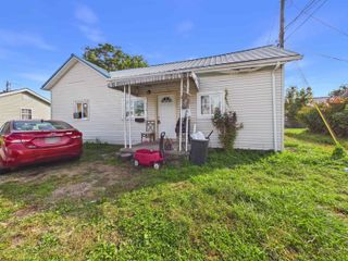 714 Elm Street West, Huntington, WV 25704