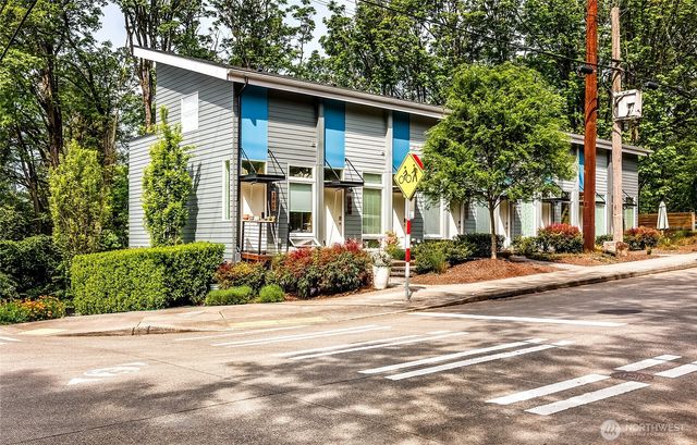 3855 21st Avenue SW, Seattle, WA 98106
